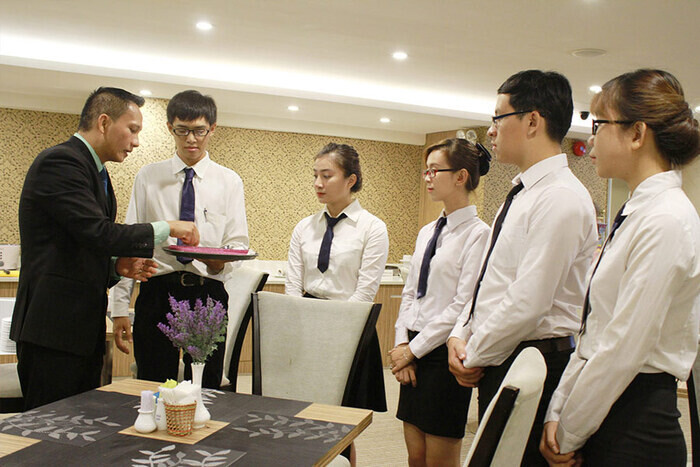 5 kỹ năng quản lý nhà hàng quan trọng chủ kinh doanh cần trang bị