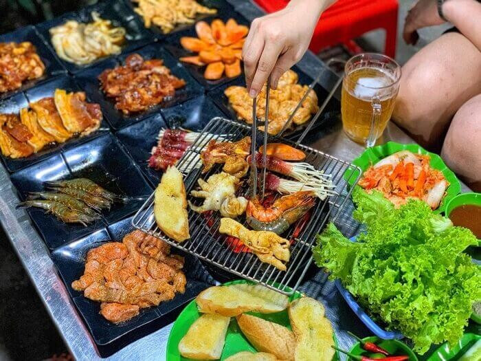 Bí kíp kinh doanh bán đồ ăn vặt vỉa hè kiếm tiền triệu mỗi ngày