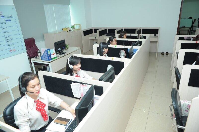 Customer Service là gì? Các yếu tố tạo nên dịch vụ khách hàng nổi bật