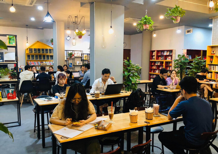 Kinh nghiệm kinh doanh cafe sách hiệu quả, thành công từ A-Z