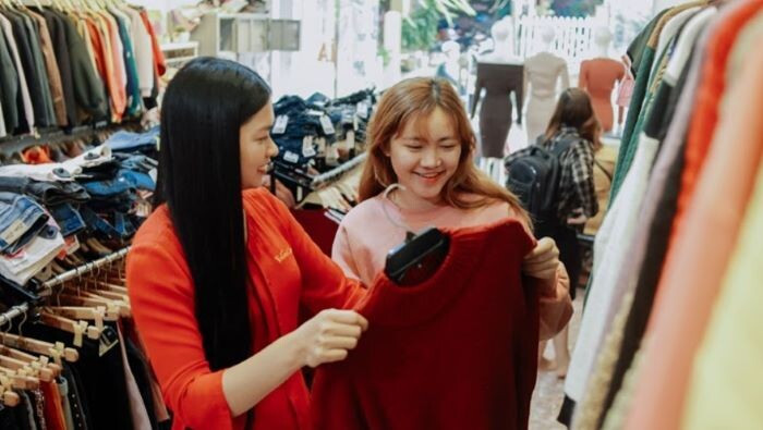 Bật mí 5 kinh nghiệm bán quần áo ở chợ không nên bỏ qua