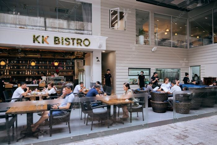 Bistro là gì? Đối tượng và hình thức phục vụ của nhà hàng Bistro 