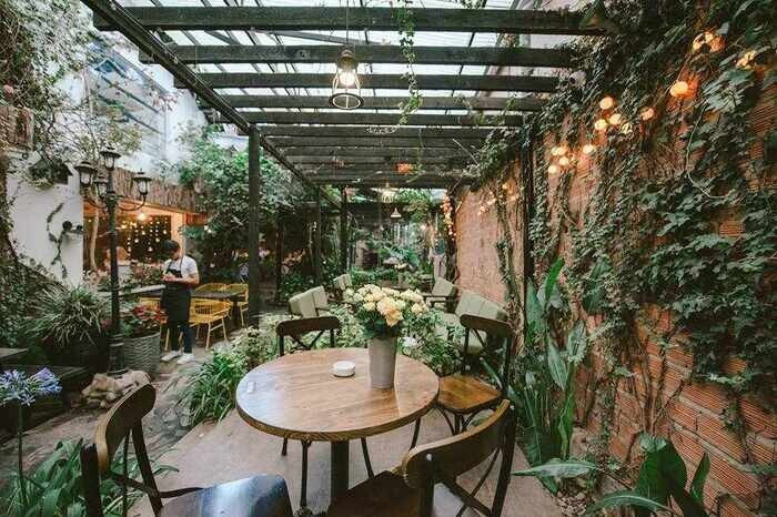 Kinh nghiệm mở quán cafe sân vườn nhỏ đẹp không nên bỏ qua
