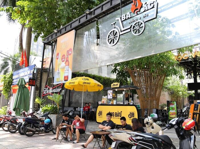 Kinh nghiệm mở quán nhượng quyền cafe Ông Bầu từ A-Z (mới nhất)