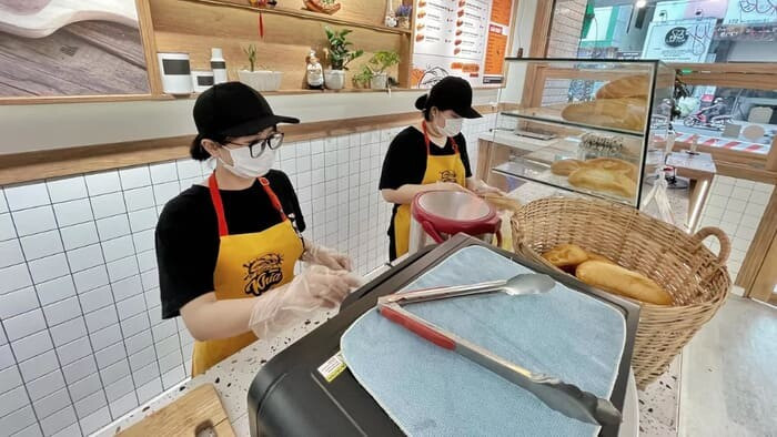 Kinh nghiệm mở tiệm bánh mì thành công vốn 1 lời 5 cho người mới
