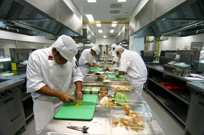 Kinh nghiệm thiết kế bếp nhà hàng nhỏ tối ưu nhất từ A đến Z