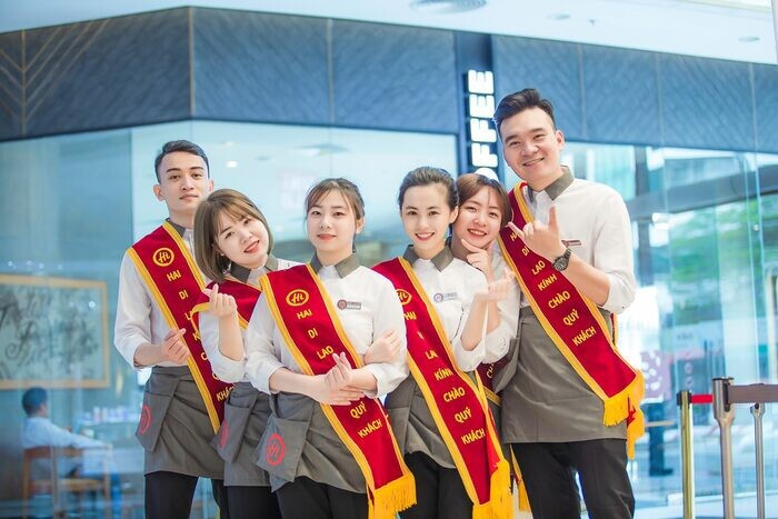 List 100+ mẫu đồng phục nhân viên phục vụ nhà hàng, quán ăn