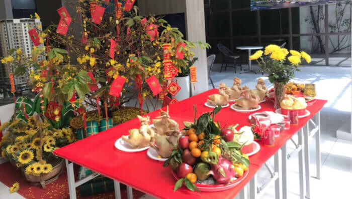 Mẫu văn khấn cúng khai trương quán ăn, nhà hàng chuẩn nhất 2024