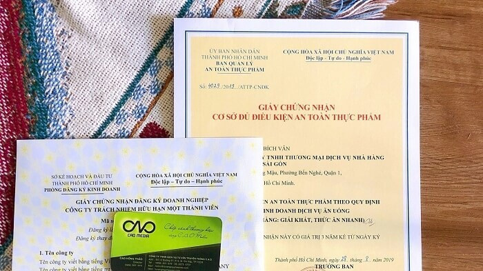 Mở nhà hàng cần giấy phép gì? Từ A-Z thủ tục liên quan