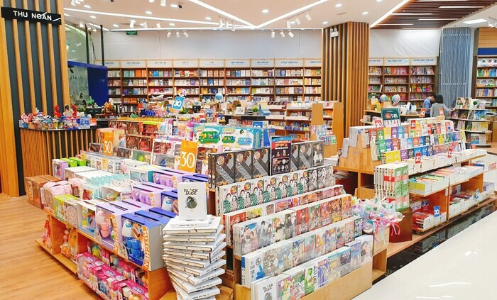 Mở nhà sách cần bao nhiêu vốn? Kinh nghiệm kinh doanh nhà sách từ A-Z