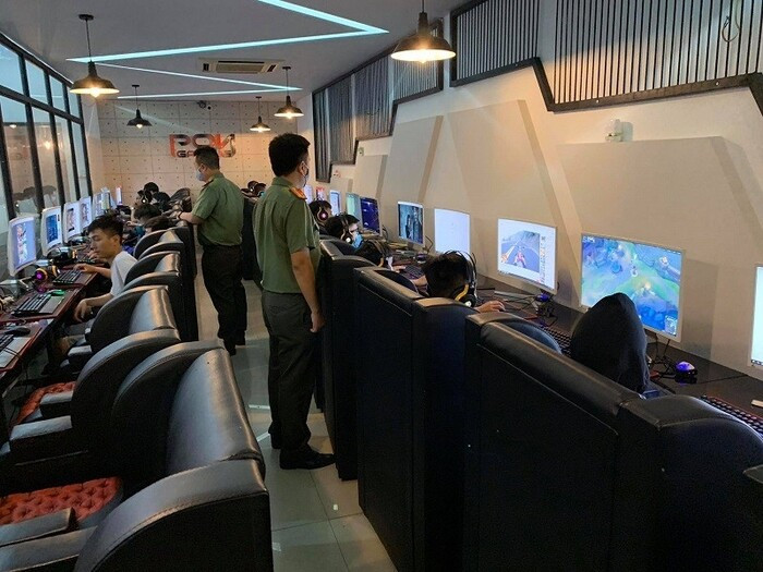 Mở quán net cần bao nhiêu vốn? Kinh nghiệm mở quán net từ A-Z