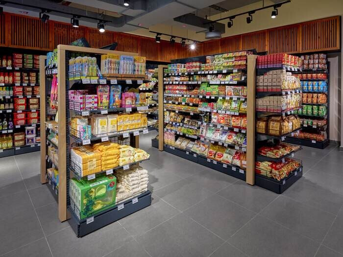 Tổng hợp 10 cách trưng bày cửa hàng tạp hóa nhỏ đẹp, thu hút khách