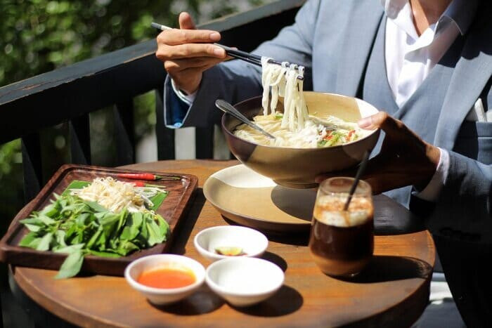 Tổng hợp 6 kinh nghiệm mở quán cafe ăn sáng đạt doanh thu cao