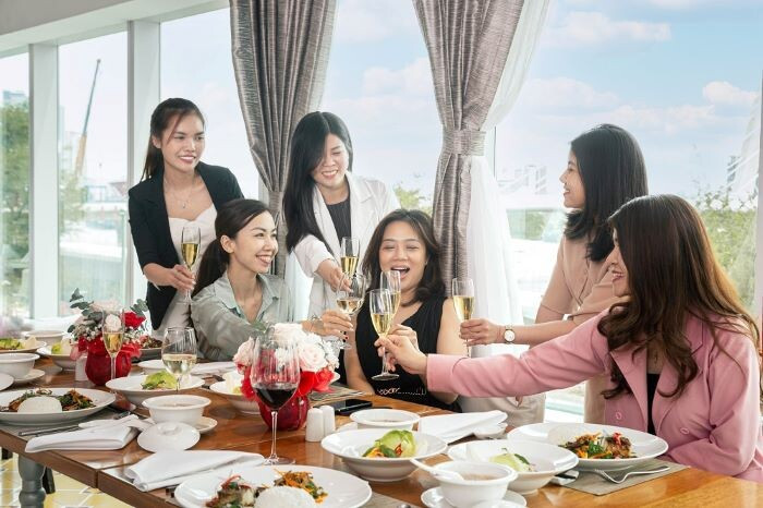 Top 10 chương trình 20/10 cho nhà hàng hút khách nhất