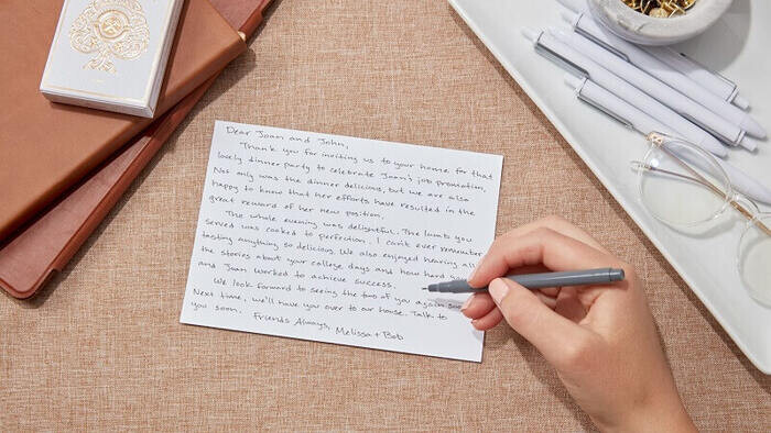 Top 6 mẫu Email phản hồi khách hàng hiệu quả giúp tăng tỉ lệ mở thư