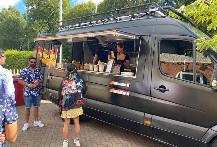 Xe bán hàng lưu động là gì? Top 7 mẫu xe “đắt khách” hiện nay